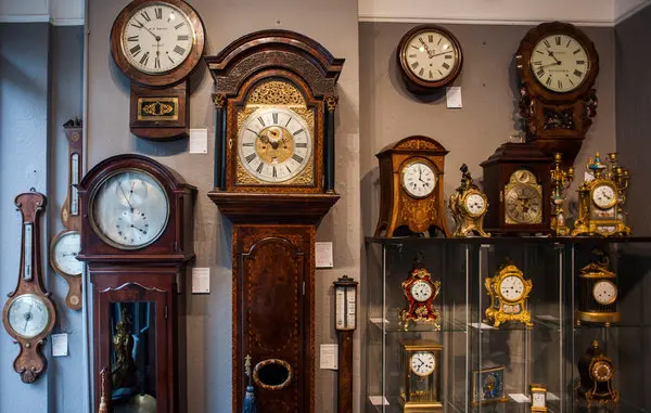 Different types of antique watches