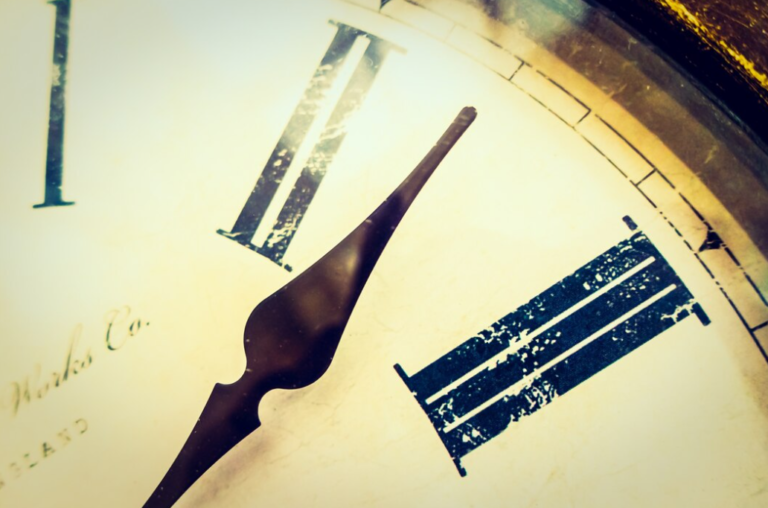 How to Set Grandfather Clock StepbyStep Guide